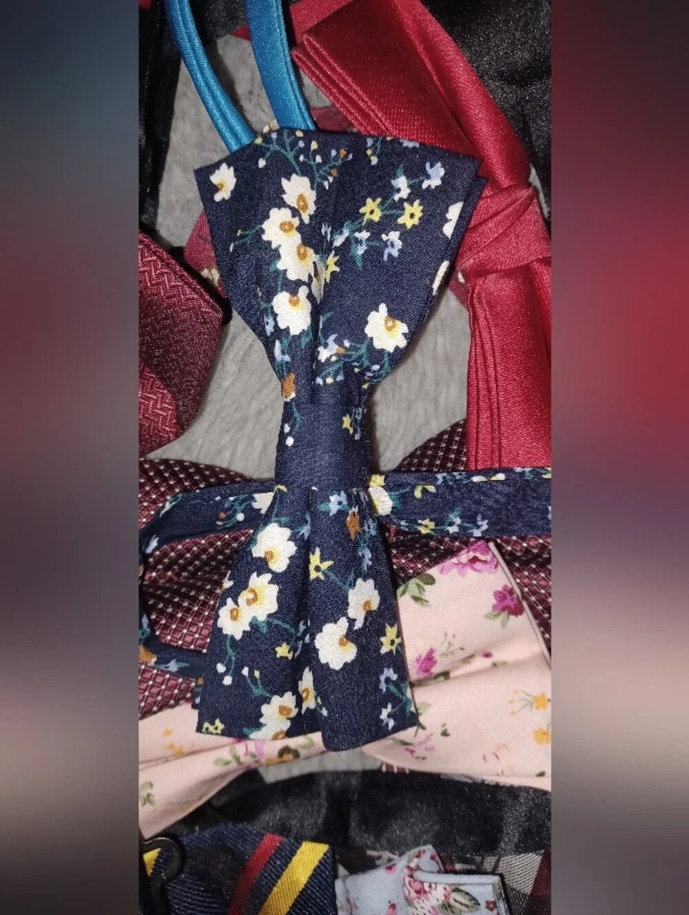 Men's Or Women's Bow Ties -25 Unbranded